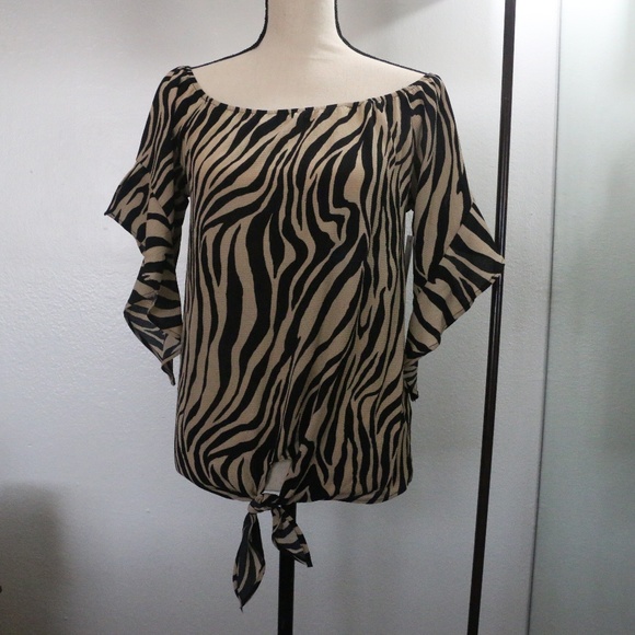 Off The Shoulder Zebra Print Top - Picture 1 of 8
